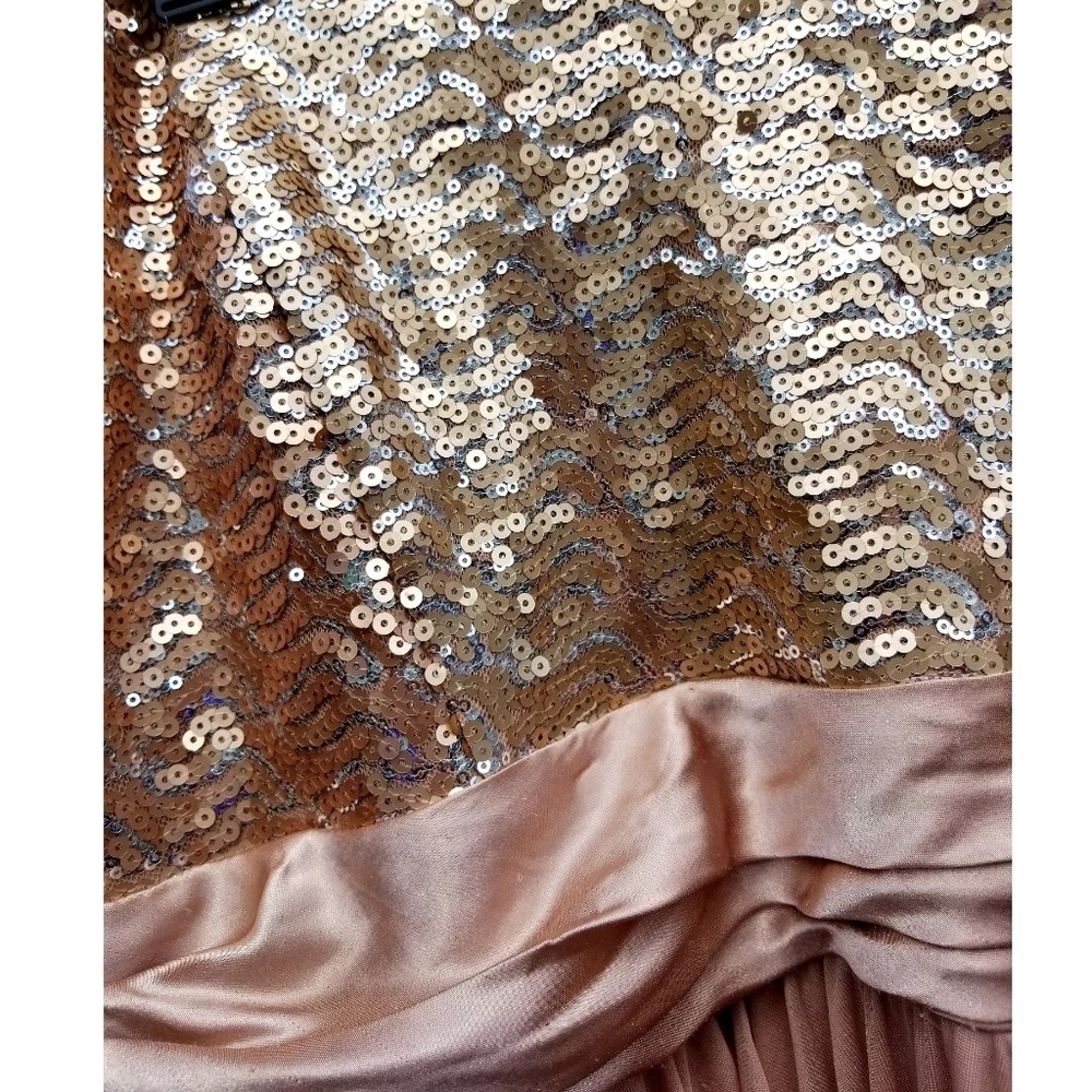 👗 Plus Size Embroidered Strapless Dress - Picture 5 of 7